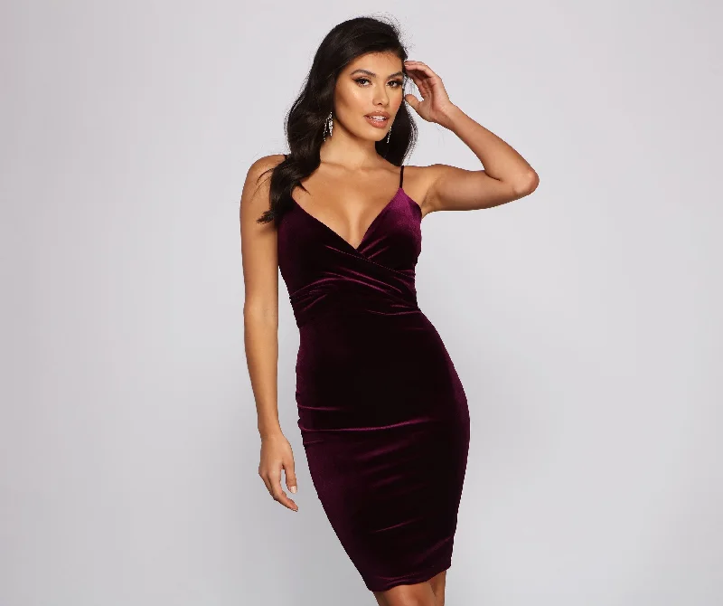 Luxe Velvet Wrap Charming Front Midi Dress