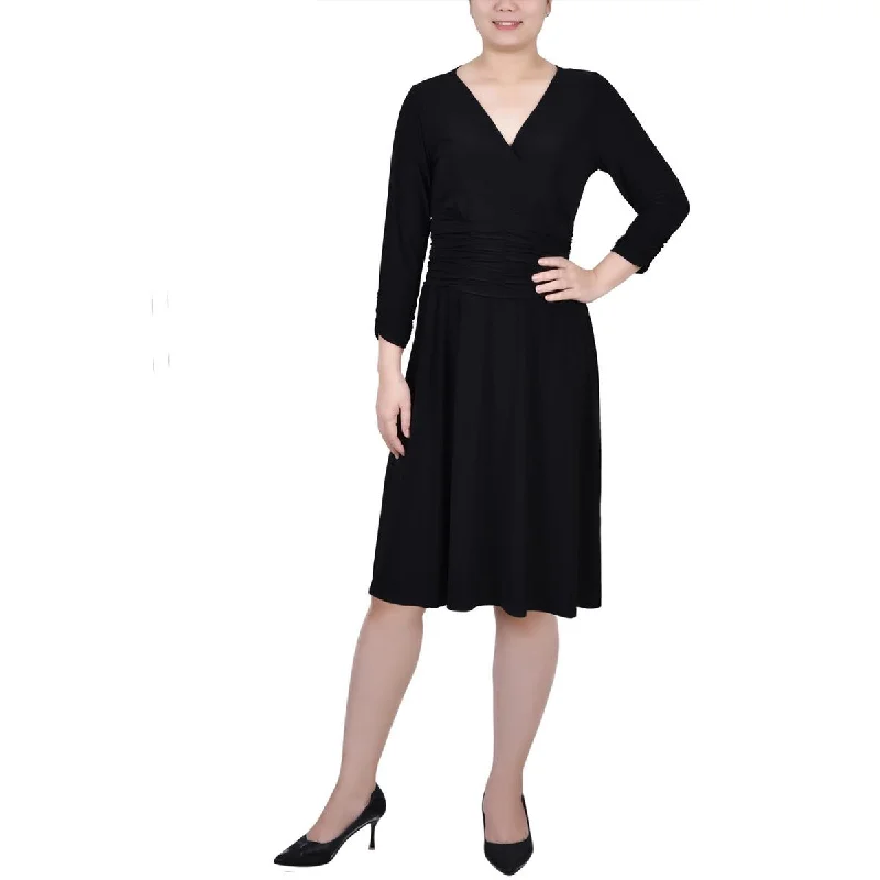 Hurry, While Stocks Last NY Collection Womens Petites Party Knee Length Midi Dress