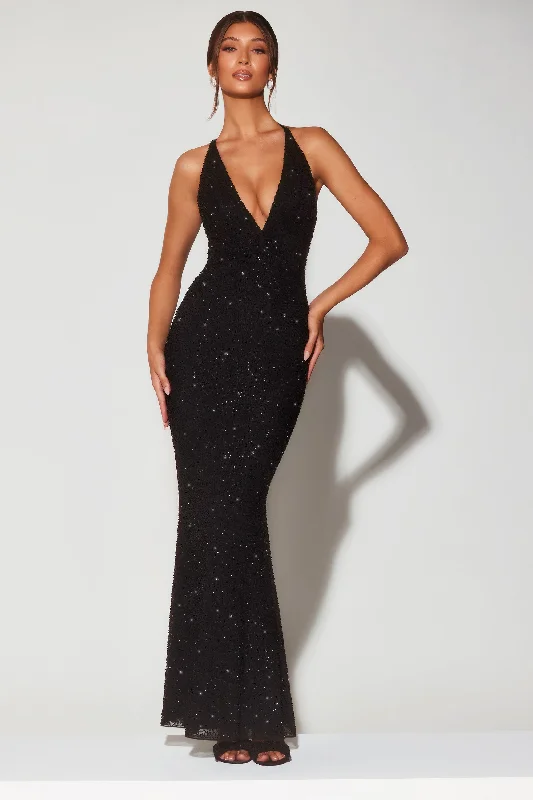Weekend Shopping Highlights Embellished Plunge Halter Neck Evening Gown in Black