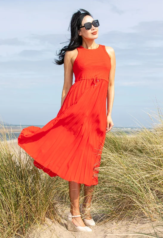 Weekend Super Sale Frenzy PLEATED SLEEVELESS MIDI DRESS