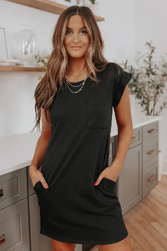 Limited-Time Bargains Cuffed Sleeve Black Pocket T-Shirt Dress