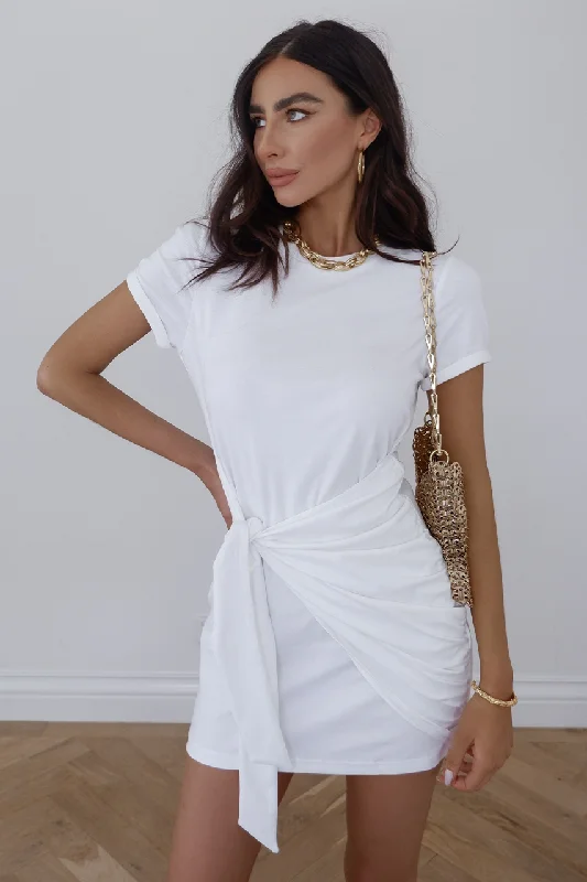Price Slash Event Winnie Shirt Dress - White