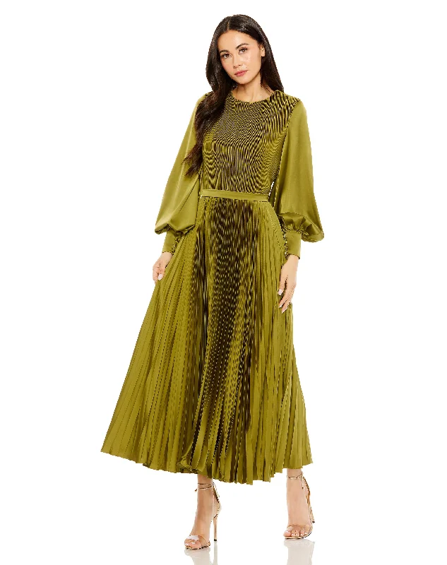 Shop & Save Mac Duggal 49718