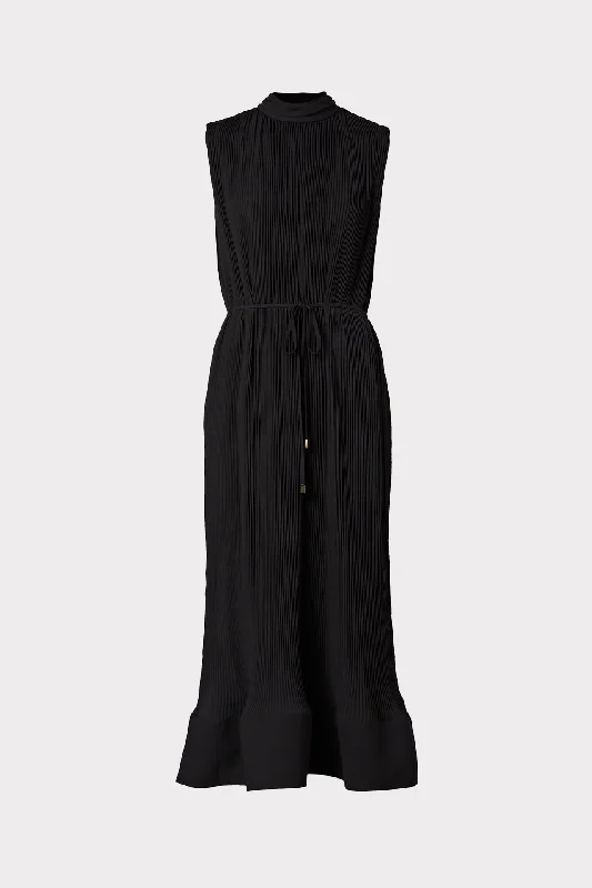 The Big Clearance Melina Solid Pleated Dress