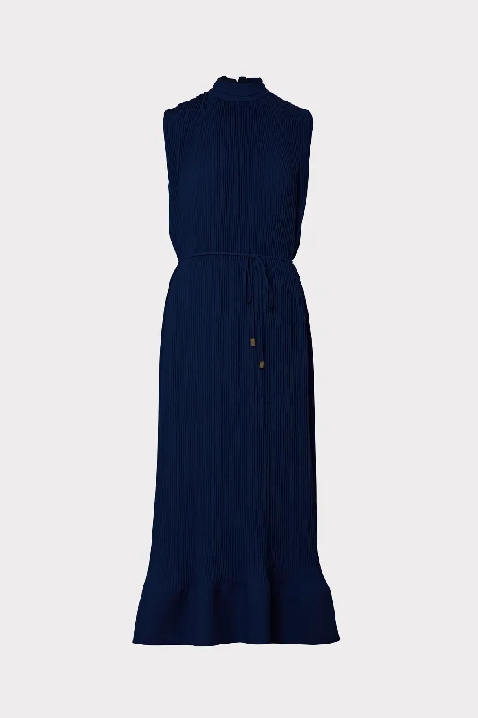 Deal Frenzy Melina Solid Pleated Dress