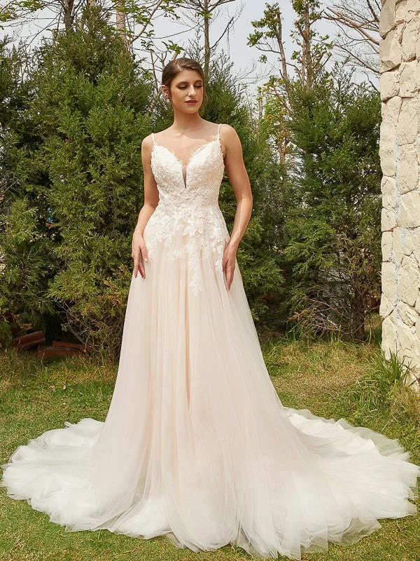 Weekend Exclusive Offers A-Line/Princess Tulle Applique V-neck Sleeveless Court Train Wedding Dresses