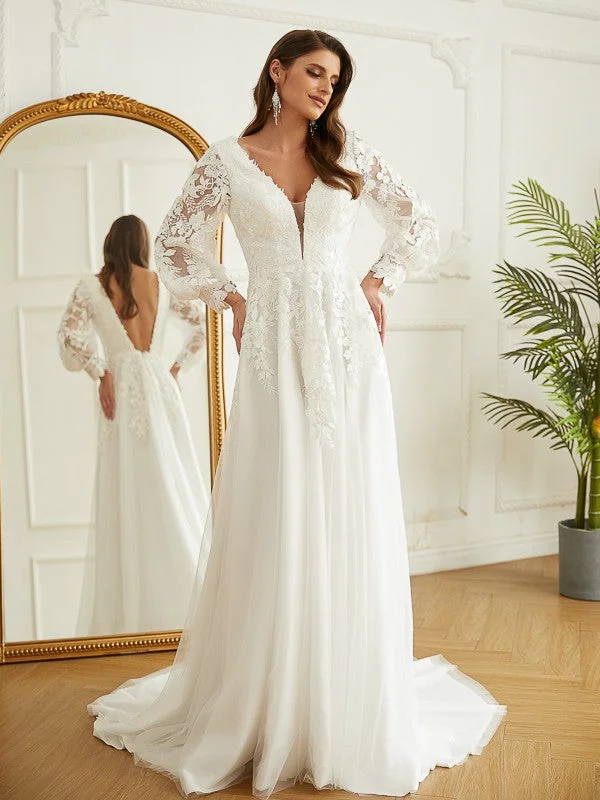 Weekend Exclusive Bargains A-Line/Princess Tulle Lace V-neck Long Sleeves Court Train Wedding Dresses