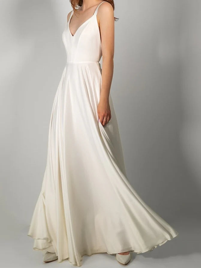 The Big Clearance A-line/Princess V-neck bow with slit and ground length wedding dress