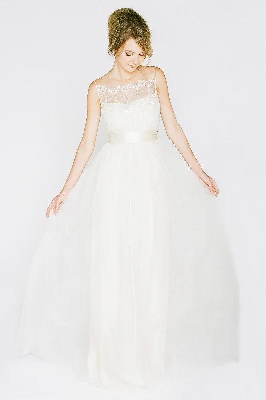 Weekend Exclusive Bargains AH6200 Whimsical Wedding Dress