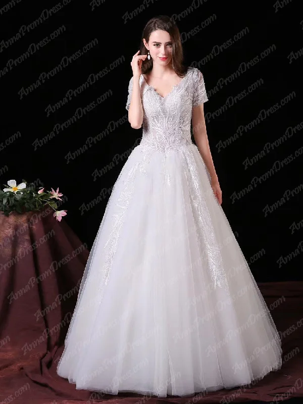 Weekend Bargain Blast Beautiful Wedding Dresses Floor-length A-line Appliques V-neck Beading Bridal Gown JKW232