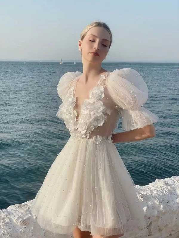 Limited Edition Deep V-neck Ivory Appliques Pearl Wedding Dresses, Short Bridal Gown, Chic Wedding Dresses, Newest 2022 Wedding Dresses