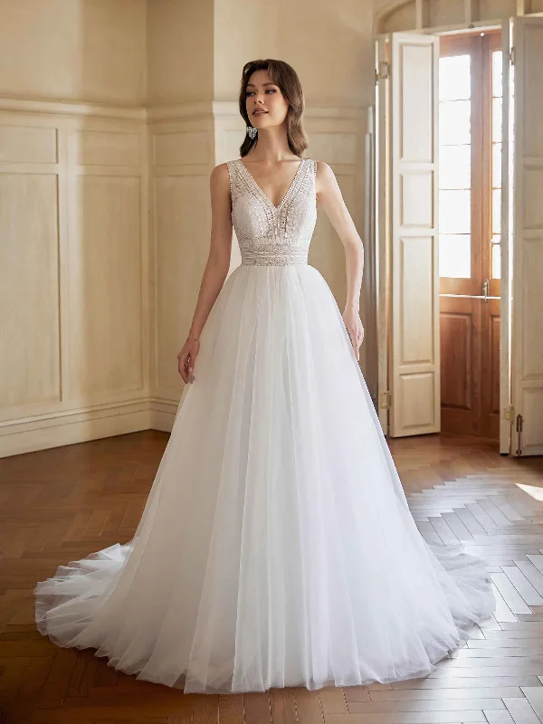 Super Price Slash Elegant Open Back A-line  Maxi Long Lace Wedding Dresses Online