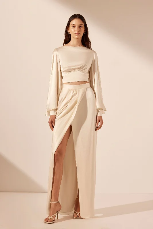 Weekend Shopping Rush LA LUNE BACKLESS CROP BLOUSE - CREAM