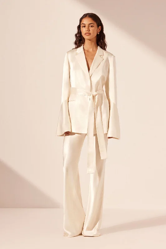 Weekend Shopping Extravaganza LA LUNE FLARED SLEEVE BELTED BLAZER - CREAM