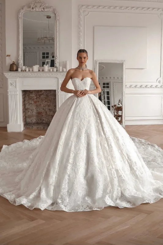 Weekend Only Sale Lace Ball Gown Elmi