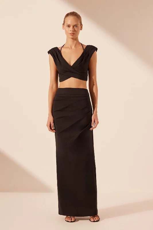 Weekend Shopping Fever LANI CROSS FRONT RUCHED CROP TOP - BLACK
