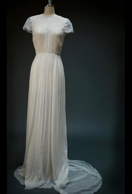 Big Discount Event ON6190 Ethereal Lace Detachable Trained Wedding Dress