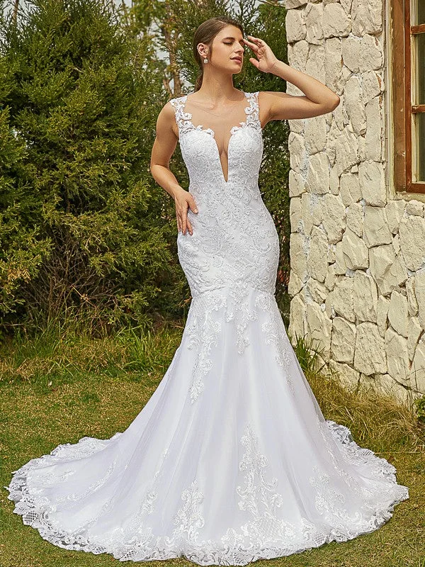 Bargain Alert Trumpet/Mermaid Tulle Lace Scoop Sleeveless Court Train Wedding Dresses