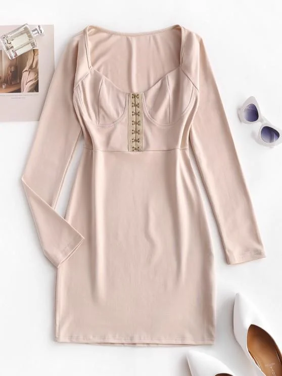 Weekend Top Offers Hook Placket Sweetheart Bodycon Mini Dress