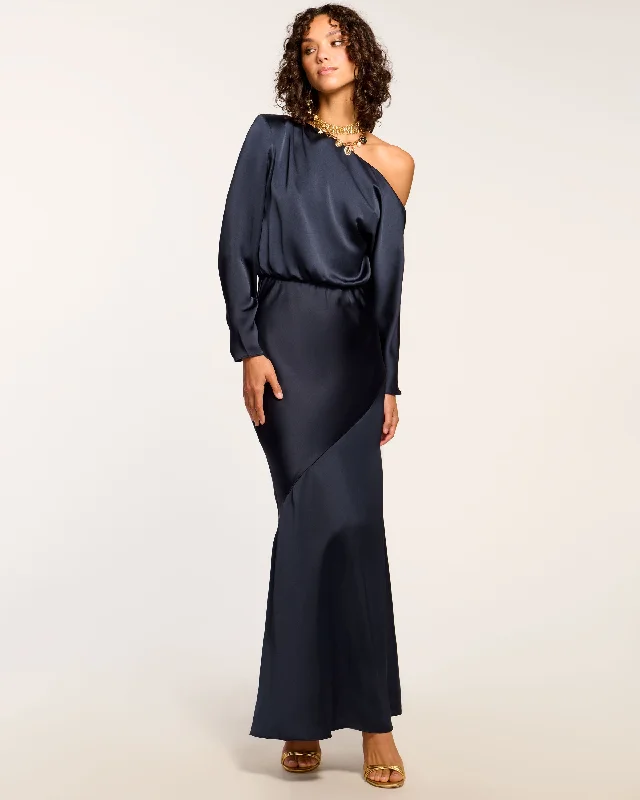 Weekend Shopping Fever Damiris Off-The-Shoulder Gown