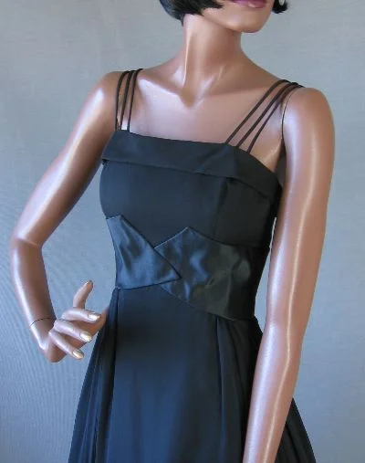 Weekend Wonders Women's 50s Dress Party Vintage Black Chiffon Full Skirt LBD Silk Small to Medium VFG Weekend Wonders Women's 50s Dress Party Vintage Black Chiffon Full Skirt LBD Silk Small to Medium VFG